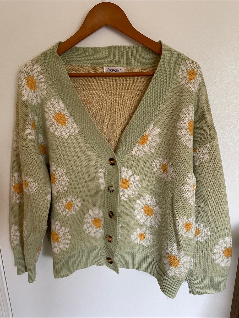 Light Green Daisy-Print V-Neck Button Cardigan